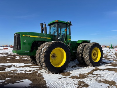 1998 John Deere 9300 Articulated 4WD Tractor