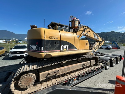 2004 Cat 320CLU Tracked Excavator