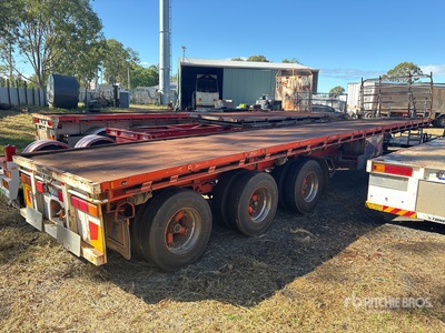 1983 Loadmaster 12.5 m Tri/A Pritsche Anhänger