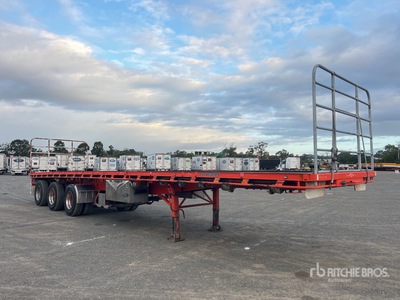 1983 Loadmaster 12.3 m Tri/A Flatbed Trailer
