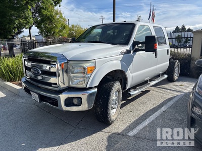 2012 Ford F-250 XLT 4x4 Crew Cab Cab and Chassis