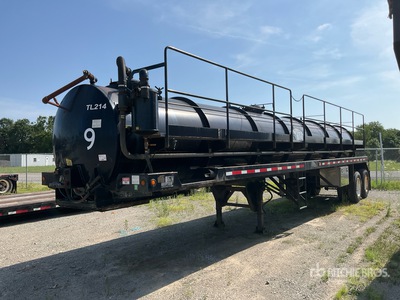 2012 J & J T/A Vacuum Tanker Trailer
