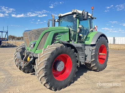 Fendt 927 Vario 4WD Tractor