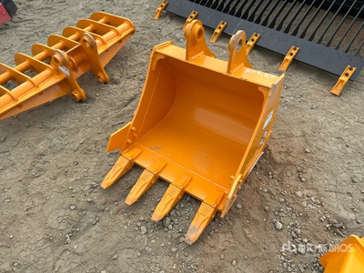 2026 GIYI 24 in Digging Excavator Bucket - Fits Cat 305 (Unused)