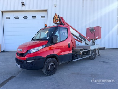 2017 Multitel MT202 20 m on Iveco  35-130 Camion Nacelle Bucket Truck