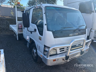 2006 Isuzu NPR 400 4x2 Crew Cab Flatbed Truck