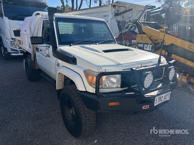 2013 Toyota Landcruiser 4x4 Pickup