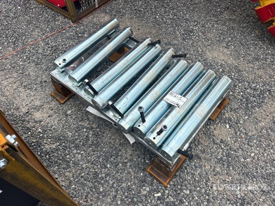 Quantity of (9) 2026 HW 80 mm x 545 mm Excavator Bucket Pins Accessoire divers pour pelle (Unused)