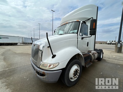 2016 International 8600 4x2 S/A Day Cab Truck Tractor