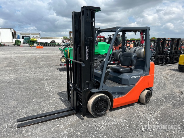 2019 Toyota 8FGCU25 3700 lb Cushion Tire Forklift