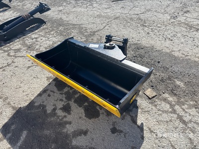 42 in Hydraulic Tilting Excavator Bucket
