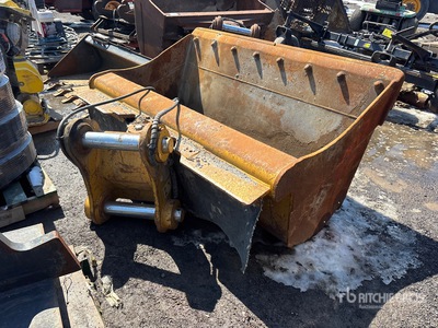 Cat 70 in Hydraulic Tilting Excavator Bucket