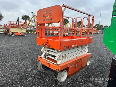 2015 Snorkel Electric Scissor Lift