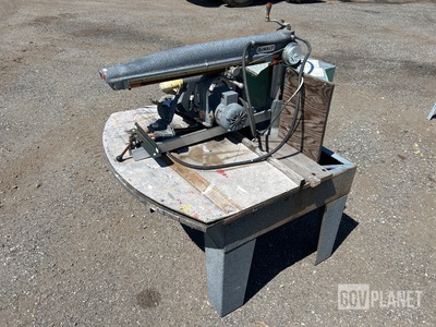 DeWalt GA Radial Arm Saw