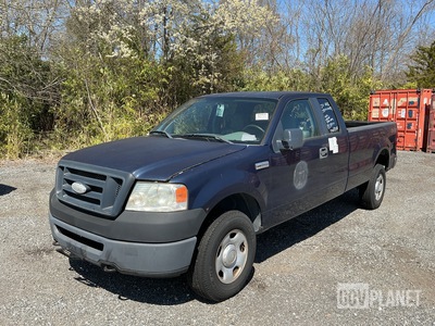 2007 Ford F-150 XL 4x4 Pickup