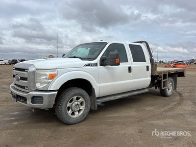 2015 Ford F-350 XLT 4x4 Crew Cab Flatbed Truck