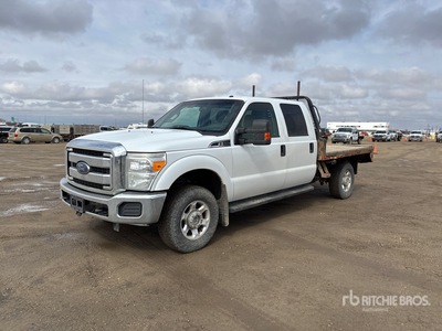 2013 Ford F-350 XLT 4x4 Crew Cab Flatbed Truck