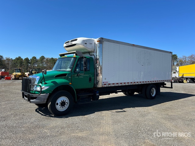 2016 International 4300 4x2 Refrigerated Truck