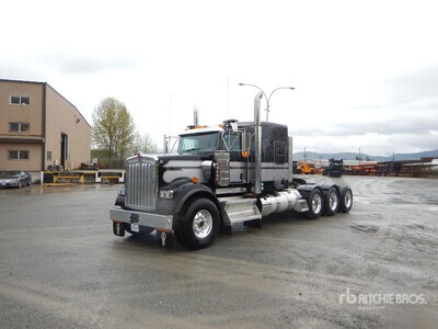 2024 Kenworth W900 8x6 Heavy Haul Tri/A Sleeper Truck Tractor