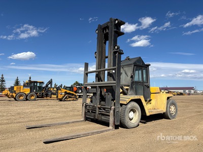 1994 Clark C500Y 300DL 30000 lb Pneumatic Tire Heftruck