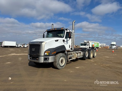 2014 Cat CT660L 8x4 Tri/A Day Cab Truck Tractor