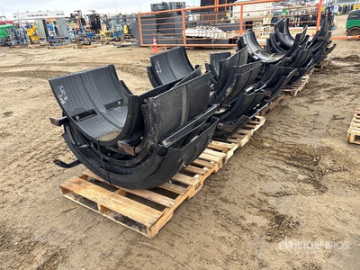 Quantity of (30) Fenders