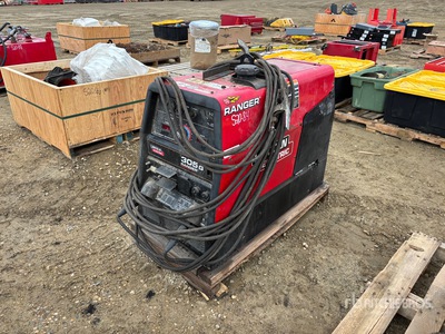 Lincoln 305G 300 A Mobile Multi-Process Engine Driven Welder