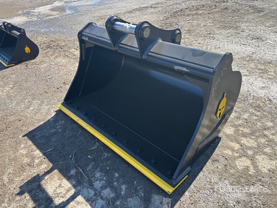 60 in Cleanup Excavator Bucket