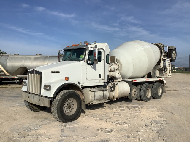2015 Kenworth W900 10x4 Mixer Truck