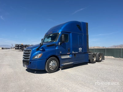 2020 Freightliner Cascadia 126 6x4 T/A Slaapcabine Trekker