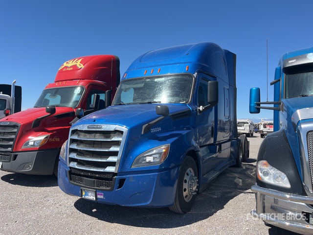 2020 FREIGHTLINER CASCADIA