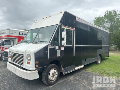 2007 Freightliner MT 45 4x2 Samochód dostawczy