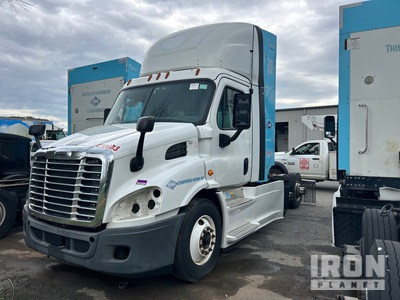 2019 Freightliner Cascadia T/A Sleeper Truck Tractor
