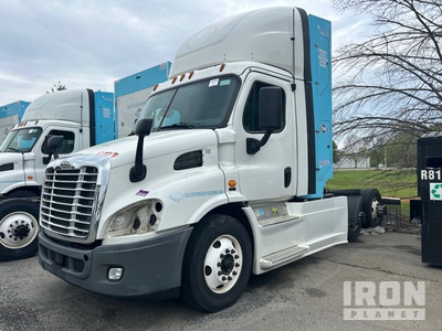 2018 Freightliner Cascadia T/A Sleeper Truck Tractor