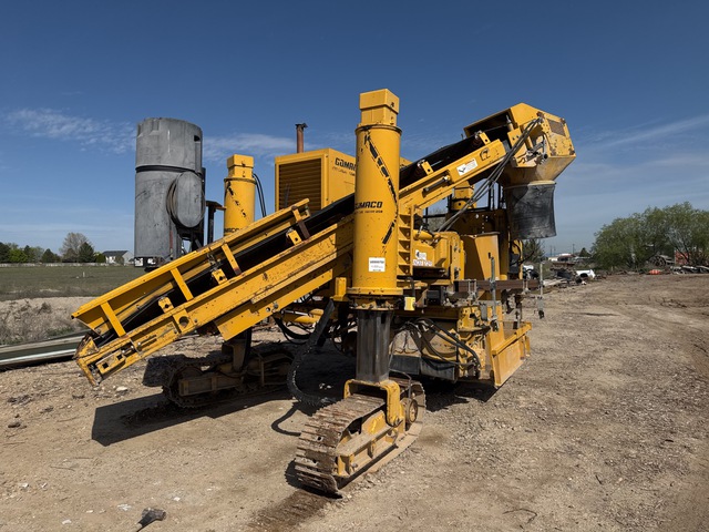 2006 Gomaco GT3600 Tracked Curb and Gutter Machine