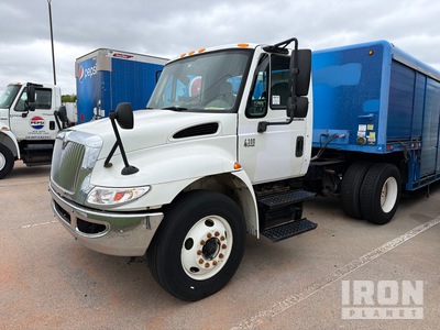 2003 International 4300  4x2 4x2 Tracteur Routier