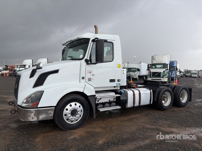 2013 Volvo VNL 6x4 T/A Day Cab Truck Tractor
