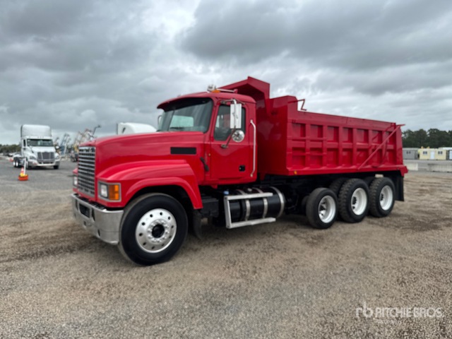 2013 Mack CHU613 8x4 Tri/A Dump Truck
