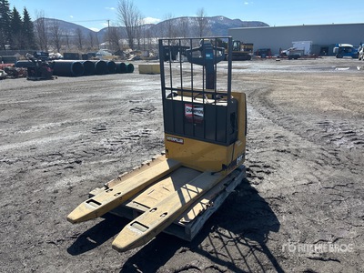 Caterpillar NPP40 4000 lb Electric Pallet Jack