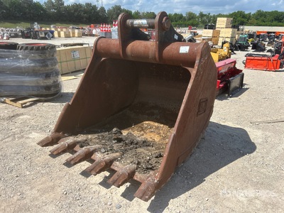 460-66VO 66 in Excavator Bucket