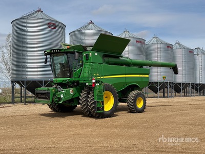 2017 John Deere S670 Maaidorser