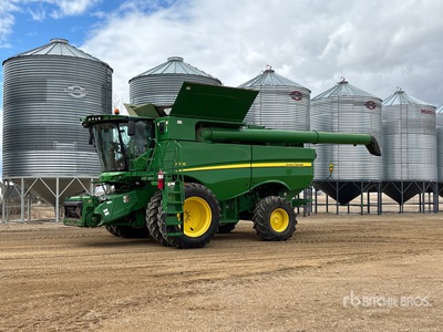 2014 John Deere S670 Maaidorser