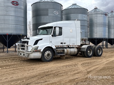 2009 Volvo VN630 6x4 Cabeza Tractora Cabina Dormitorio