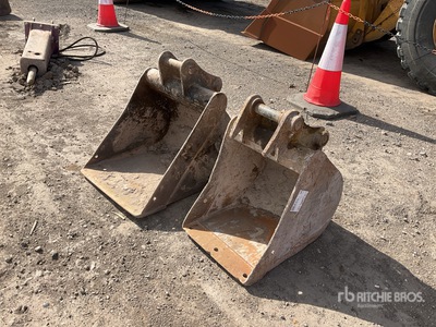 Quantity of (2) Digging Excavator Bucket