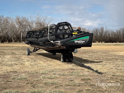 2013 MacDon FD75 35 ft Flex Draper Maaikop