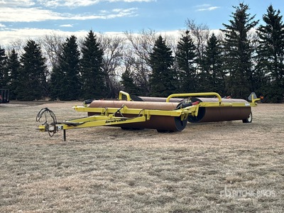 Degelman LR7645 45 ft Land Roller