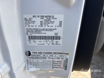 2014 Ford F-150 4x4 Crew Cab بيك اب