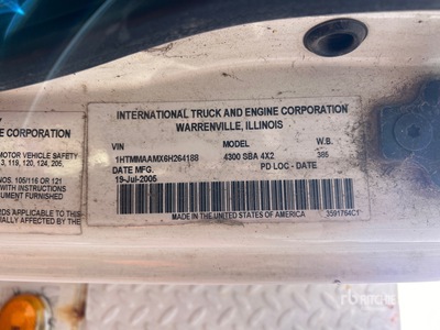2006 International 4300 Mixer Truck