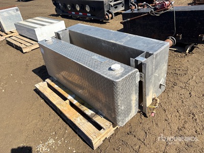 Quantity of (2) DeeZee 100 gal Stainless Steel Tidy Tank