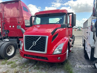 2020 Volvo VNR300 6x4 Cabeza Tractora Cabina Corta